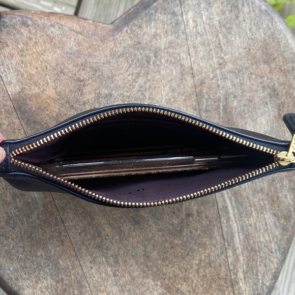 COACH Black Pebble Leather Wristlet With Rivets - Picture 9 of 10